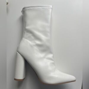 Elegant White Leather Boots